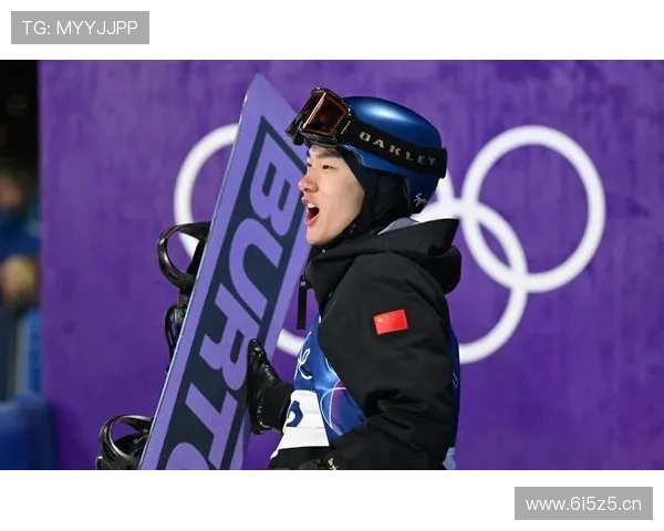 苏翊鸣首金梦回巴黎荣光再辉煌